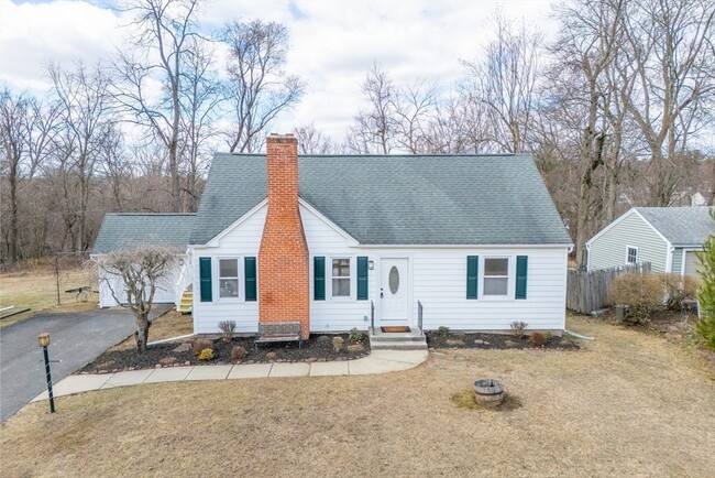 27 Knollwood Dr in East Longmeadow, MA - Building Photo - Building Photo