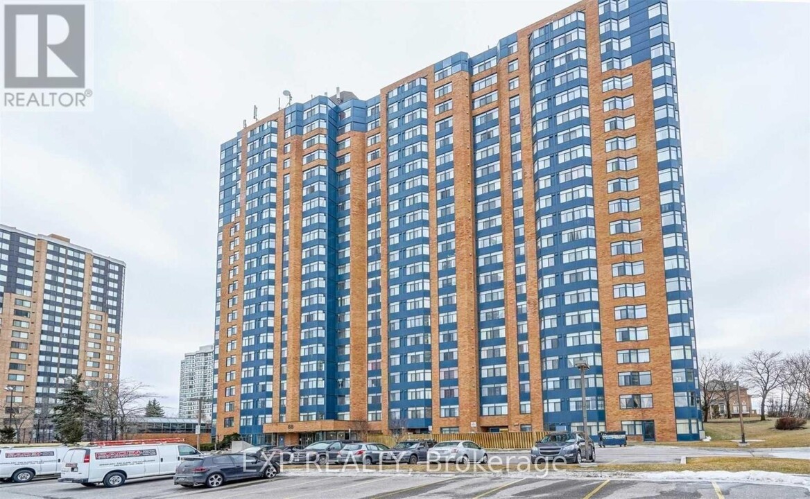 88-2088 Alton Towers Cir in Toronto, ON - Building Photo