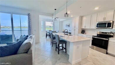 15405 Grn Acrs Ave, Unit 2322 in Punta Gorda, FL - Foto de edificio - Building Photo