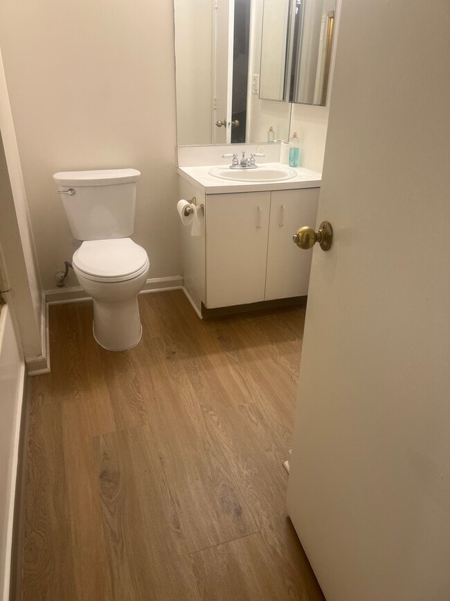 431 Edpas Rd in New Brunswick, NJ - Building Photo - Building Photo