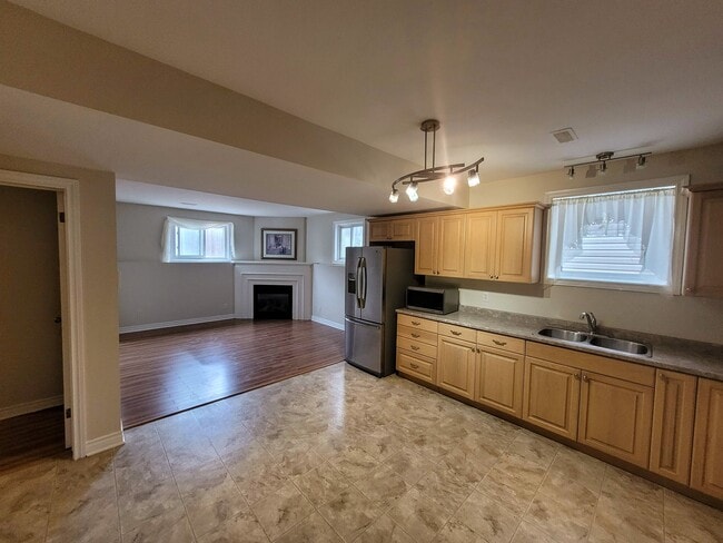12A Meredith Dr in St Catharines, ON - Building Photo - Building Photo