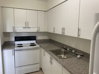 7400 Pembroke Rd, Unit 10 in Miramar, FL - Building Photo - Building Photo