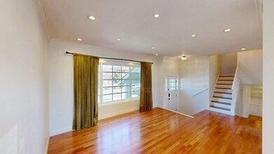 1977 Flamingo Dr in Costa Mesa, CA - Building Photo - Building Photo