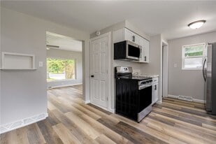 1410 Lake Ave W in Ladysmith, WI - Building Photo