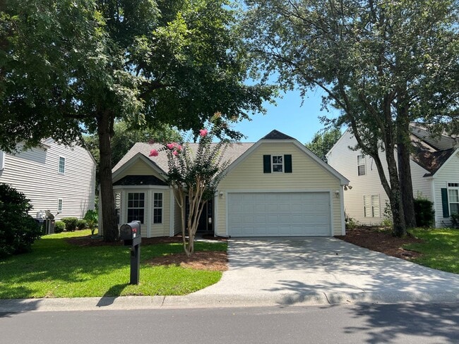property at 125 Lake Linden Dr