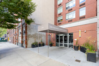 Apex Condominiums in New York, NY - Building Photo - Building Photo