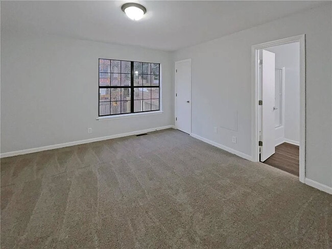 7001 Pat Mell Pl SE in Smyrna, GA - Foto de edificio - Building Photo