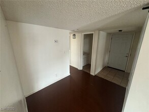 3520 Cambridge St in Las Vegas, NV - Building Photo - Building Photo