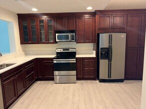 3948 Meadowview Dr N-Unit -3948 Meadowview Dr N in Jacksonville, FL - Building Photo - Building Photo