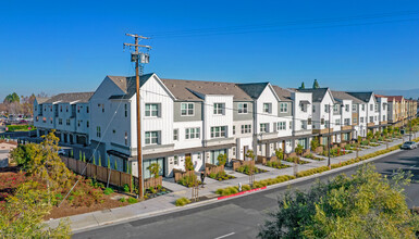 Catalina Phase 2 in Santa Clara, CA - Foto de edificio - Building Photo