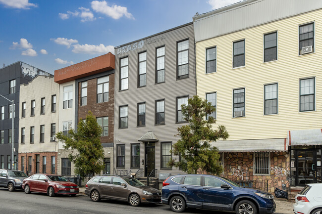 248 Melrose St in Brooklyn, NY - Building Photo - Building Photo