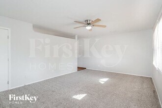 15250 N 32nd Dr in Phoenix, AZ - Building Photo - Building Photo