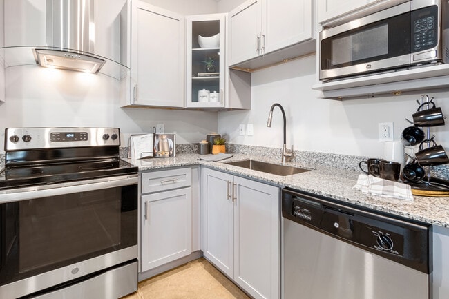 Aldon at Powell & Broad in Fuquay Varina, NC - Building Photo - Building Photo