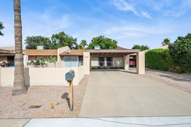 6420 Casper Rd in Mesa, AZ - Foto de edificio - Building Photo