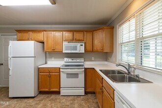 716 Lakeview Ave in Wake Forest, NC - Building Photo - Building Photo