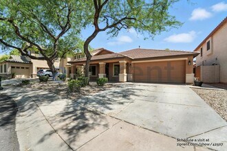 2233 W Roy Rogers Rd in Phoenix, AZ - Building Photo - Building Photo