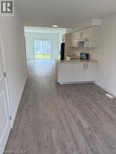32 Waterleaf Trl in Welland, ON - Building Photo - Building Photo