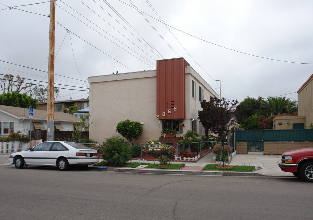 2869 Polk Ave in San Diego, CA - Foto de edificio