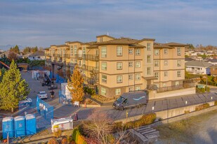 30515 Cardinal Ave in Abbotsford, BC - Building Photo