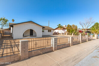 2242 W Pecan Rd in Phoenix, AZ - Building Photo - Building Photo