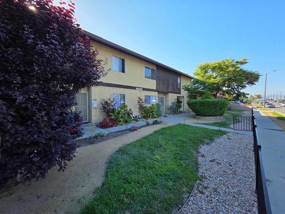 14747 Woodruff Ave, Unit 14747 in Bellflower, CA - Building Photo