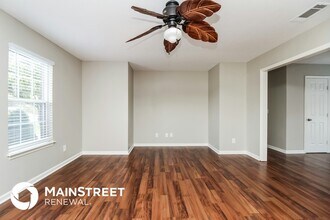 1366 Nicole Ln in La Vergne, TN - Foto de edificio - Building Photo