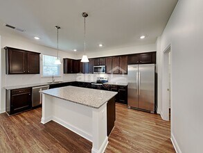 190 Rivulet Dr in Holly Springs, GA - Building Photo - Building Photo