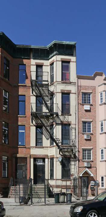 829 Monroe St in Brooklyn, NY - Building Photo