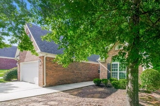 50 Kentucky Ave in Sharpsburg, GA - Building Photo - Building Photo