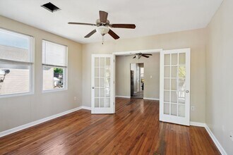 3875 Pauger St-Unit -3875 in New Orleans, LA - Building Photo - Building Photo