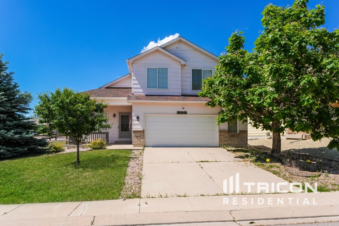 517 Oxbow Dr in Monument, CO - Building Photo