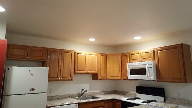 5250 S Huron Way in Littleton, CO - Foto de edificio - Building Photo