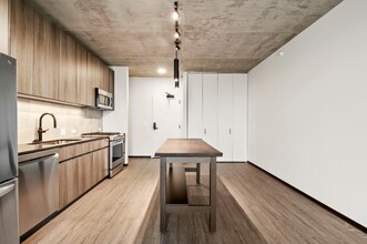 1448 W Randolph St in Chicago, IL - Building Photo - Building Photo