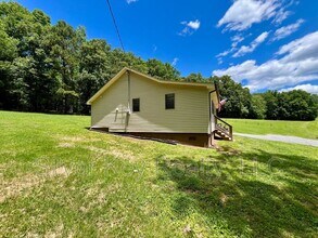 1719 Reed Rd in Ten Mile, TN - Building Photo - Building Photo