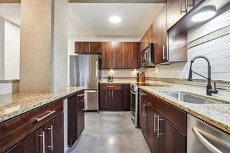 800 Brazos St in Austin, TX - Building Photo - Building Photo