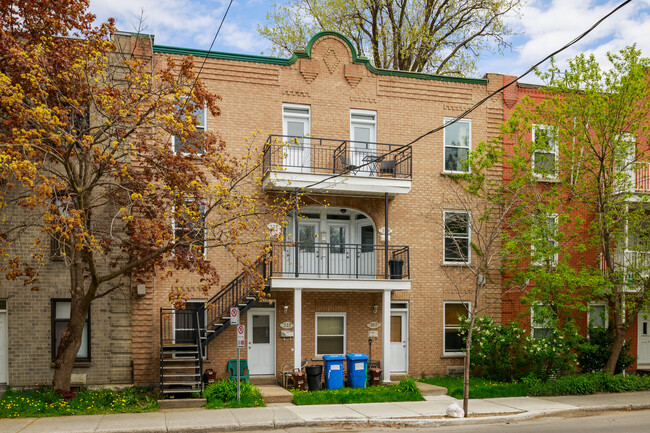 343 Gilberte-Dubé Rue in Verdun, QC - Building Photo - Building Photo