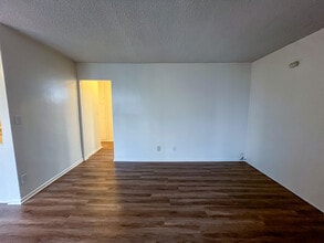 3901 Highland Ave in Manhattan Beach, CA - Building Photo - Building Photo