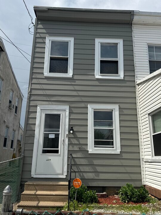4638 James St in Philadelphia, PA - Building Photo
