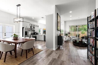 16296 SW 83rd Ln in Miami, FL - Building Photo - Building Photo