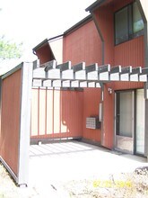 1625 W Elizabeth St-Unit -F4 in Fort Collins, CO - Building Photo - Building Photo