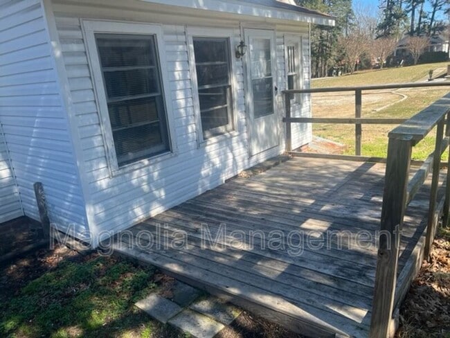 1307 S Chestnut St in Henderson, NC - Building Photo - Building Photo