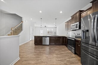 8860 Commons Townes Dr in Raleigh, NC - Building Photo - Building Photo