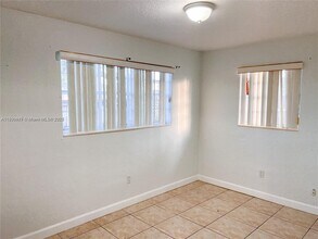 7950 SW 5th St in Miami, FL - Building Photo - Building Photo