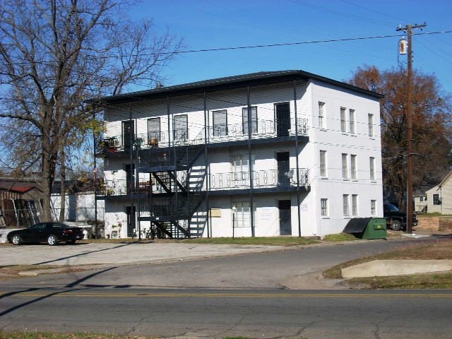 601 Main St in Sulphur Springs, TX - Foto de edificio - Building Photo