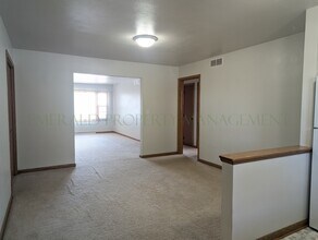 562 N Mulford Rd in Rockford, IL - Building Photo - Building Photo