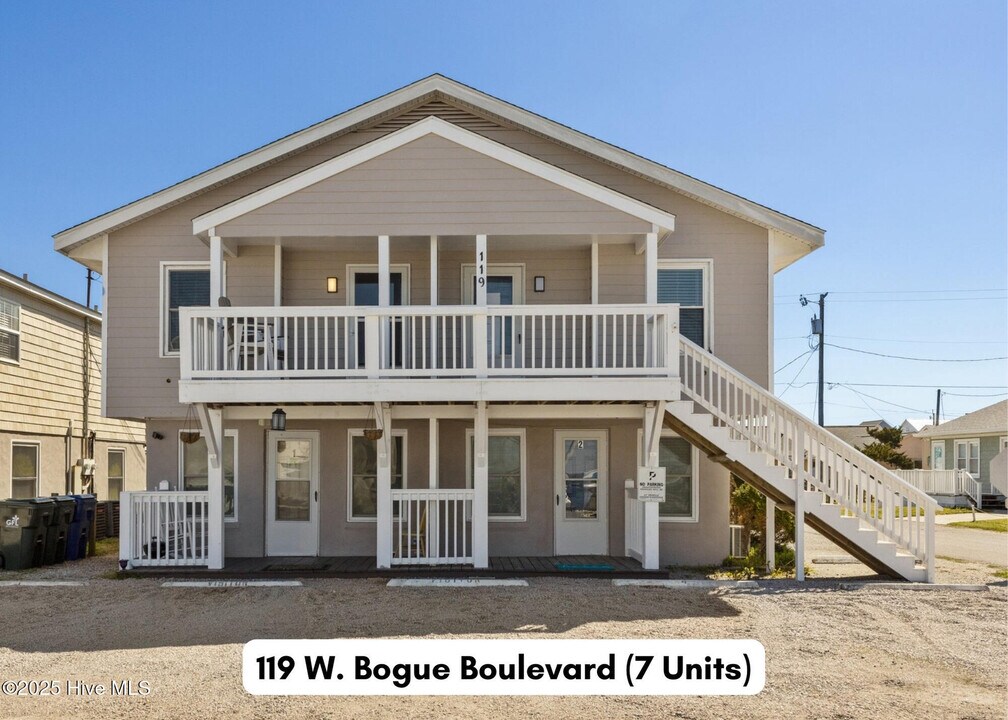 119 W Bogue Blvd in Atlantic Beach, NC - Building Photo