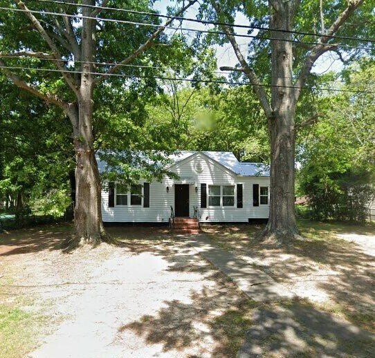 272 Buena Vista Ct in Winder, GA - Foto de edificio