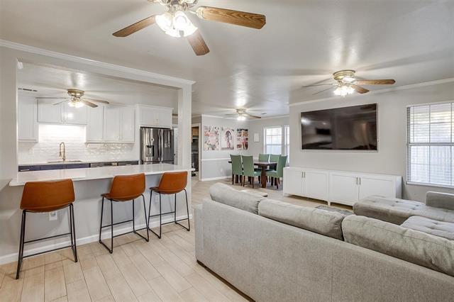 1633 Trinity View St in Irving, TX - Building Photo - Building Photo