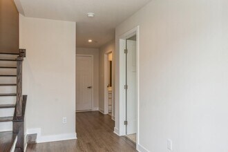 4602 Spruce Rd in Gibsonia, PA - Building Photo - Building Photo