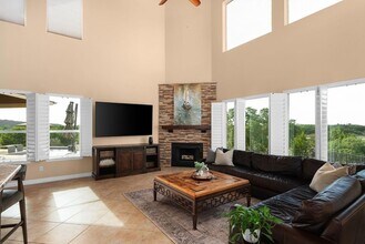 1472 Kings Cove Dr, Unit 2002 in Canyon Lake, TX - Building Photo - Building Photo